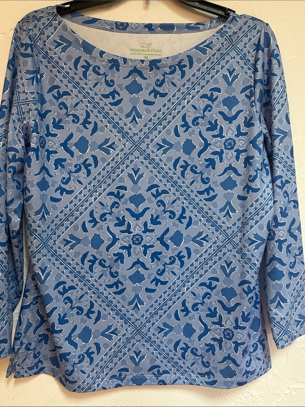 Vineyard Vines Light Blue and Navy Medallion Long-Sleeve Tee